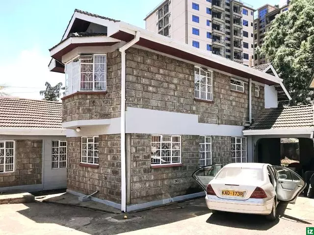 Commercial 4 Bedrooms Mansionate in Lavington