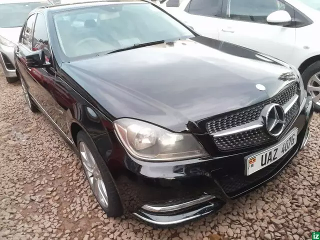 Mercedes-Benz C180 2012